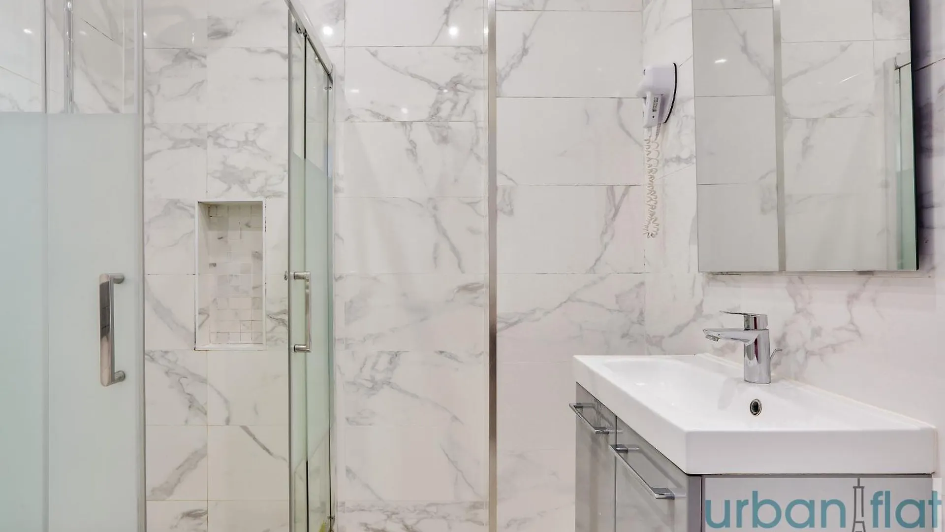 Urban Flat 44 - Chenier Apartment Paris France