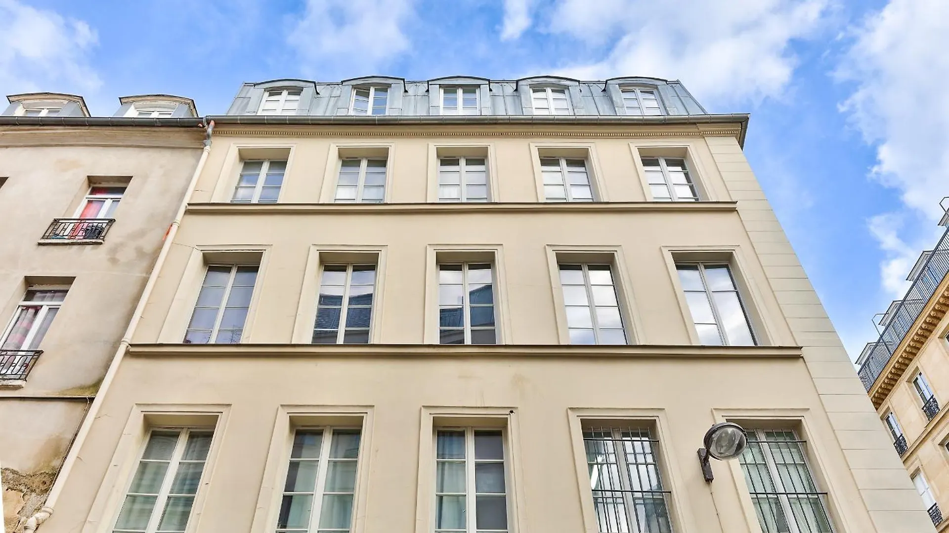 Urban Flat 44 - Chenier Apartment Paris